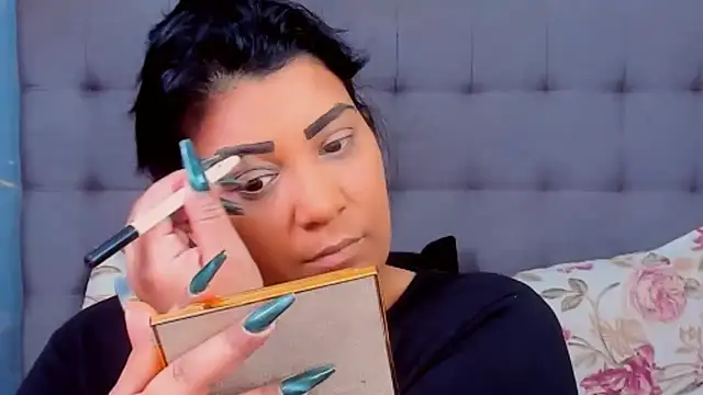 Snapshot of AmyCubes chatting on February 2025 05:07:02 AM AmyCubes online show from February 2025 05:07:02 AM