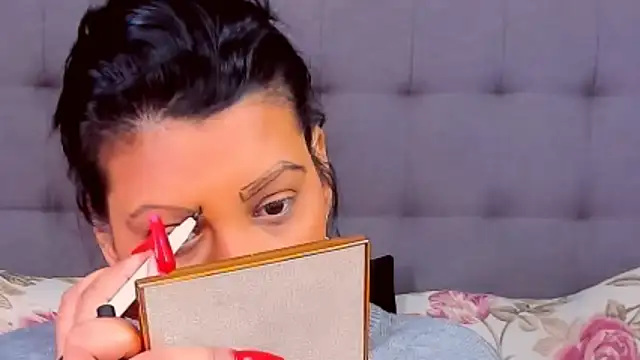 Snapshot of AmyCubes chatting on February 2025 04:47:02 AM AmyCubes online show from February 2025 04:47:02 AM