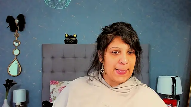 Snapshot of AmyCubes chatting on March 2025 04:03:02 AM AmyCubes online show from March 2025 04:03:02 AM