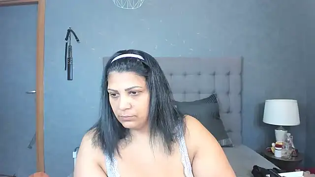 Snapshot of AmyCubes chatting on September 2025 05:28:02 AM AmyCubes online show from September 2025 05:28:02 AM