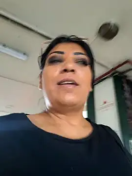 Snapshot of AmyCubes chatting on September 2025 03:24:01 PM AmyCubes online show from September 2025 03:24:01 PM