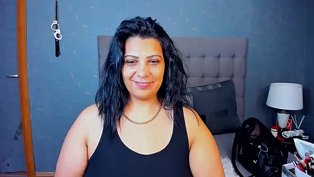 Snapshot of AmyCubes chatting on November 2025 10:06:02 AM AmyCubes online show from November 2025 10:06:02 AM