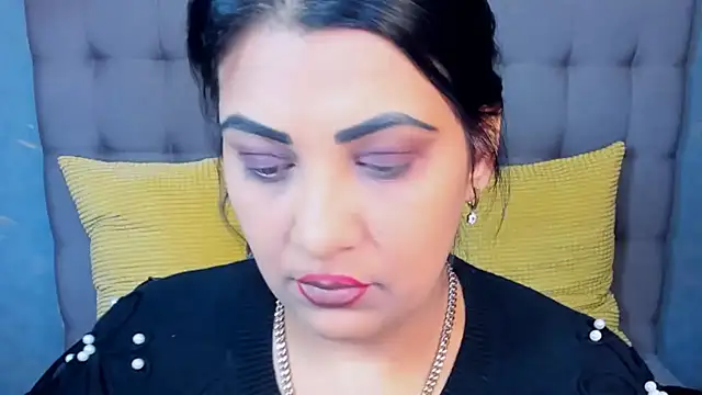 Snapshot of AmyCubes chatting on November 2025 10:05:01 AM AmyCubes online show from November 2025 10:05:01 AM