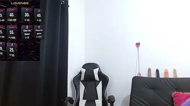 Kiara-Rider online show from October 2025 04:38:01 AM