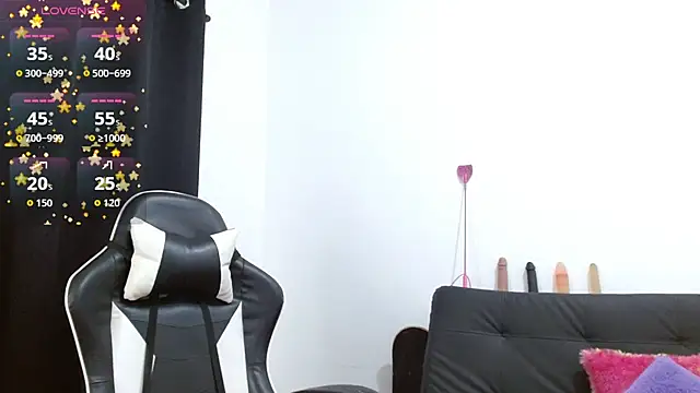 Snapshot of Kiara-Rider chatting on February 2026 02:14:01 PM Kiara-Rider online show from February 2026 02:14:01 PM