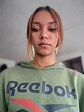 Snapshot of Nikol_Rang__ chatting on February 2026 01:25:01 PM Nikol Rang online show from February 2026 01:25:01 PM