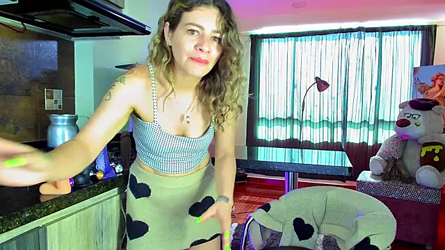 oriana thomson2 online show from January 2025 02:26:01 PM