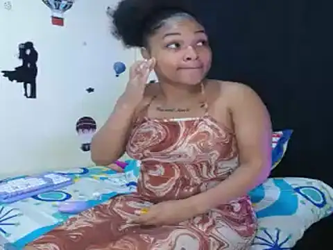 Snapshot of katty_ebonny chatting on December 2024 12:52:01 AM katty ebonny online show from December 2024 12:52:01 AM