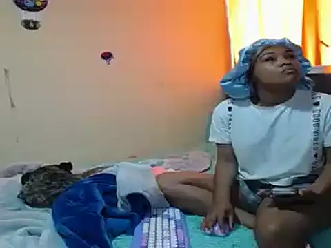 Snapshot of katty_ebonny chatting on March 2025 06:45:01 PM katty ebonny online show from March 2025 06:45:01 PM