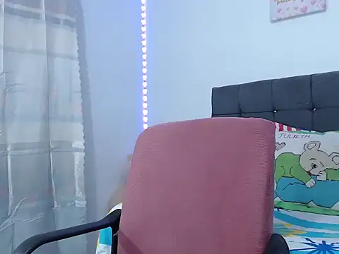 Snapshot of katty_ebonny chatting on October 2025 03:21:02 AM katty ebonny online show from October 2025 03:21:02 AM