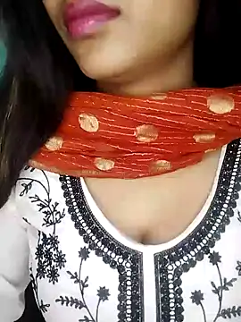 Snapshot of Sreya213 chatting on January 2025 05:04:01 PM Sreya213 online show from January 2025 05:04:01 PM