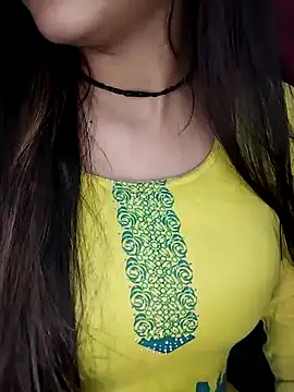 Snapshot of Sreya213 chatting on January 2025 11:18:02 PM Sreya213 online show from January 2025 11:18:02 PM