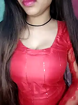 Snapshot of Sreya213 chatting on February 2025 09:40:01 PM Sreya213 online show from February 2025 09:40:01 PM