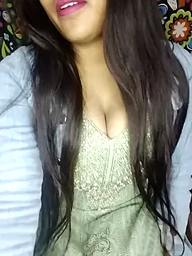 Snapshot of Sreya213 chatting on February 2026 08:36:02 PM Sreya213 online show from February 2026 08:36:02 PM