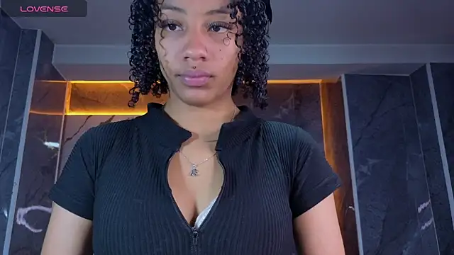 Violeth b online show from May 2026 01:30:01 PM