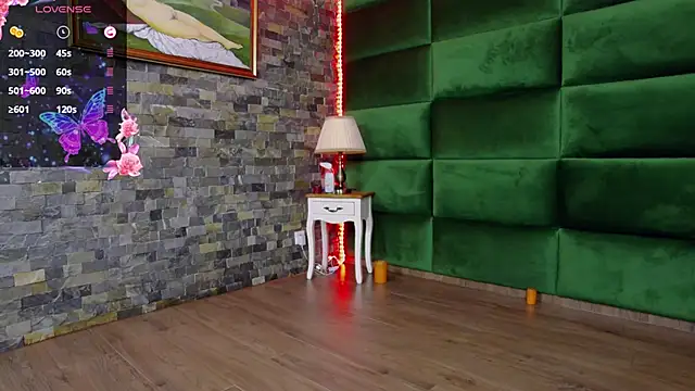 Snapshot of SelenSummer chatting on February 2026 08:02:01 PM SelenSummer online show from February 2026 08:02:01 PM