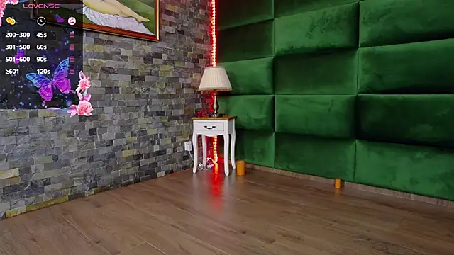 Snapshot of SelenSummer chatting on February 2026 08:14:01 PM SelenSummer online show from February 2026 08:14:01 PM