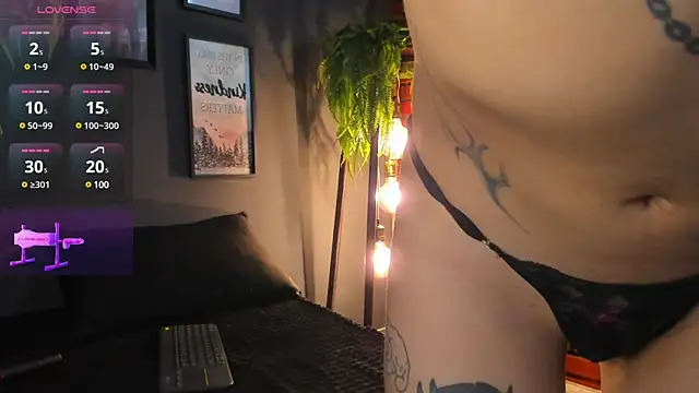 Snapshot of RivenFerretty chatting on January 2025 10:50:01 PM RivenFerretty online show from January 2025 10:50:01 PM