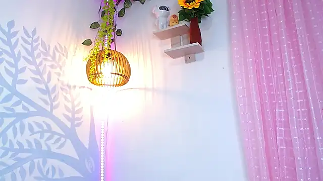 Alison Wiley online show from April 2026 07:58:02 AM