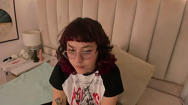 Haru Bonny online show from November 2025 07:49:02 PM