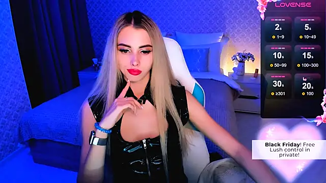 Snapshot of Emilia_Klar chatting on December 2024 06:49:02 PM Emilia Klar online show from December 2024 06:49:02 PM