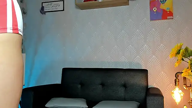 Snapshot of Alaia_Love77 chatting on June 2026 08:18:01 PM Alaia Love77 online show from June 2026 08:18:01 PM