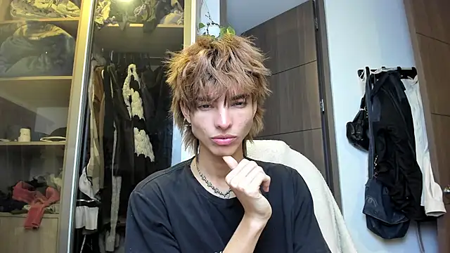 santy-kitty online show from February 2025 05:30:01 AM