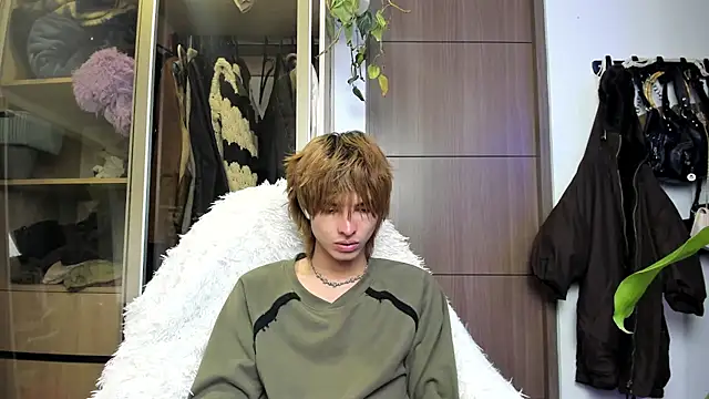 santy-kitty online show from March 2025 02:20:01 AM