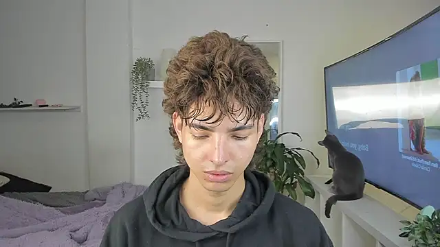 santy-kitty online show from November 2025 12:32:01 AM