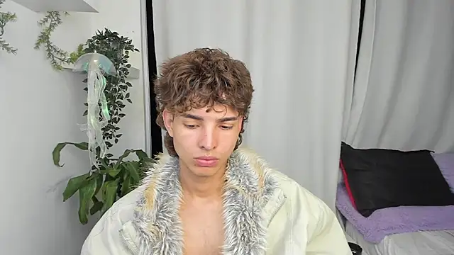 santy-kitty online show from January 2026 12:56:01 AM