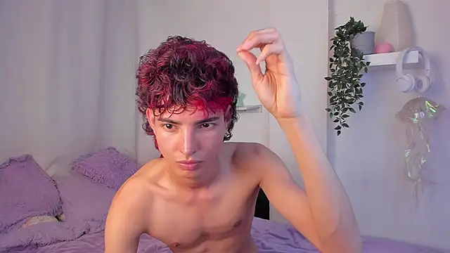 santy-kitty online show from March 2026 02:07:02 AM