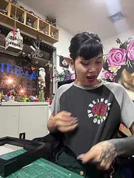 EemaHaruki online show from December 2024 02:05:01 AM