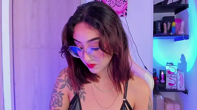 MelodieRoy online show from February 2025 05:36:02 PM