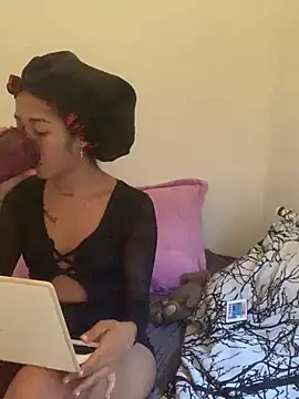 Marielasanchez online show from February 2025 06:20:01 PM