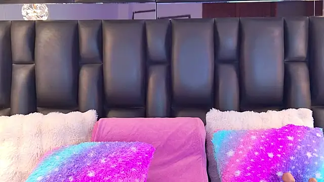 AlliciaKim online show from February 2025 07:10:02 PM