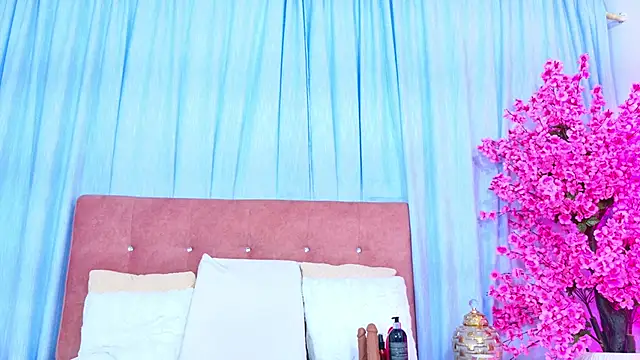 AlliciaKim online show from December 2025 08:26:02 PM