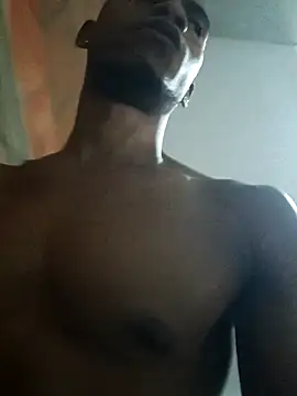 MAXIMO JHONS online show from October 2025 03:04:01 AM