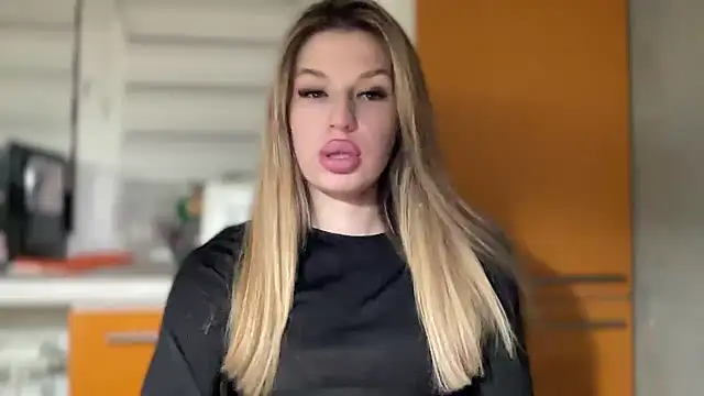 Snapshot of Your_Jessy chatting on February 2025 07:14:01 PM Your Jessy online show from February 2025 07:14:01 PM