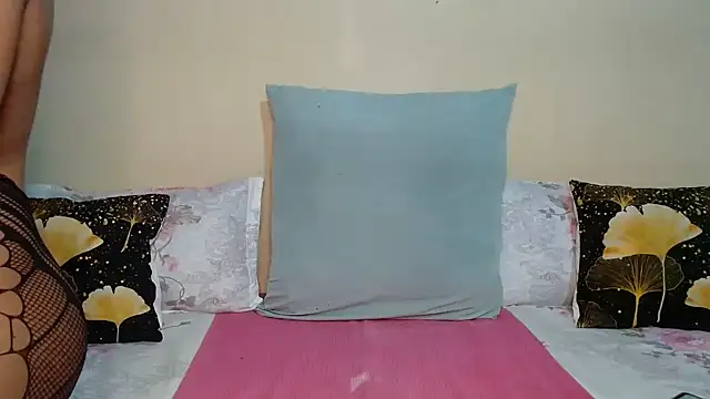 DiamondLuv29 online show from June 2026 02:27:02 AM