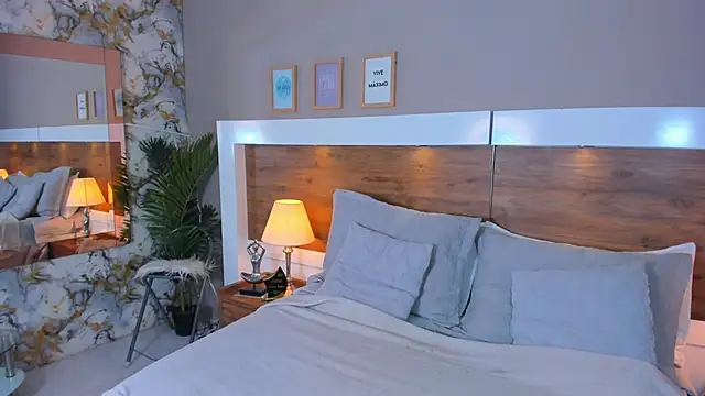 EmaBakker online show from March 2026 09:11:02 AM