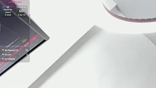 Lana-Gross online show from October 2025 03:43:01 PM