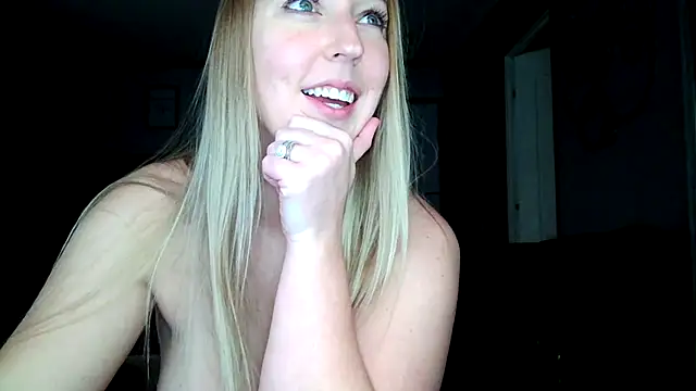 lucyallen4201 online show from January 2025 10:37:01 PM