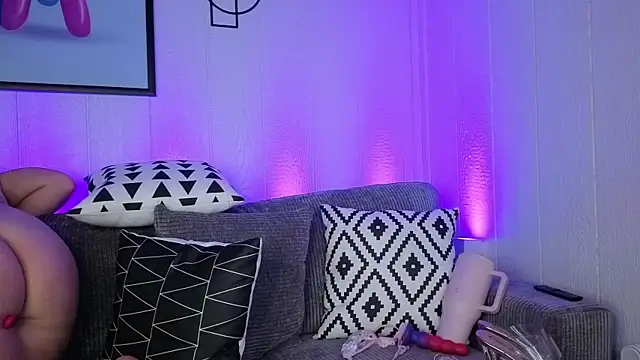 lucyallen4201 online show from September 2025 11:36:02 AM