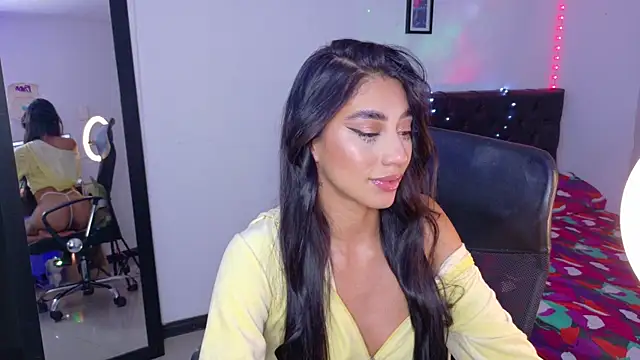 JulietaCheerr online show from December 2025 01:33:02 AM