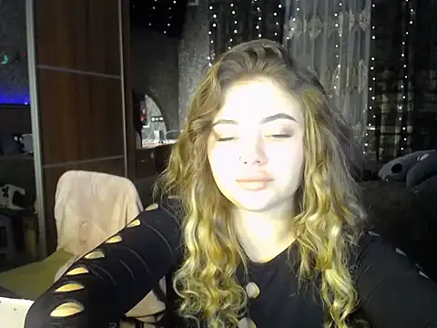 BonnyShy online show from November 2025 07:57:01 PM