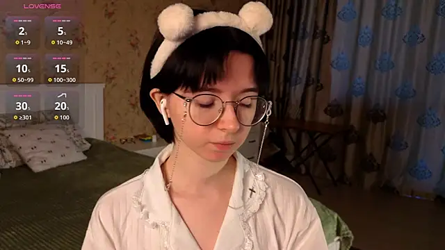 Nora Failure online show from October 2025 08:55:02 AM