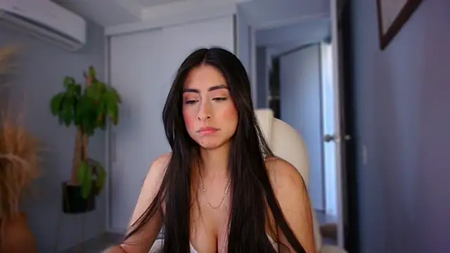 auroracaruso11 online show from September 2025 09:50:01 PM