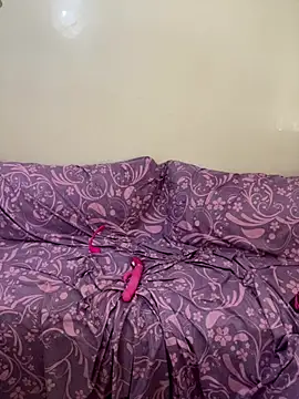 Layla-daloua online show from March 2026 05:12:01 PM