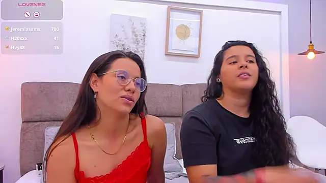 Dilan y Mia online show from February 2025 06:01:01 PM