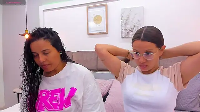 Dilan y Mia online show from March 2025 12:19:02 PM